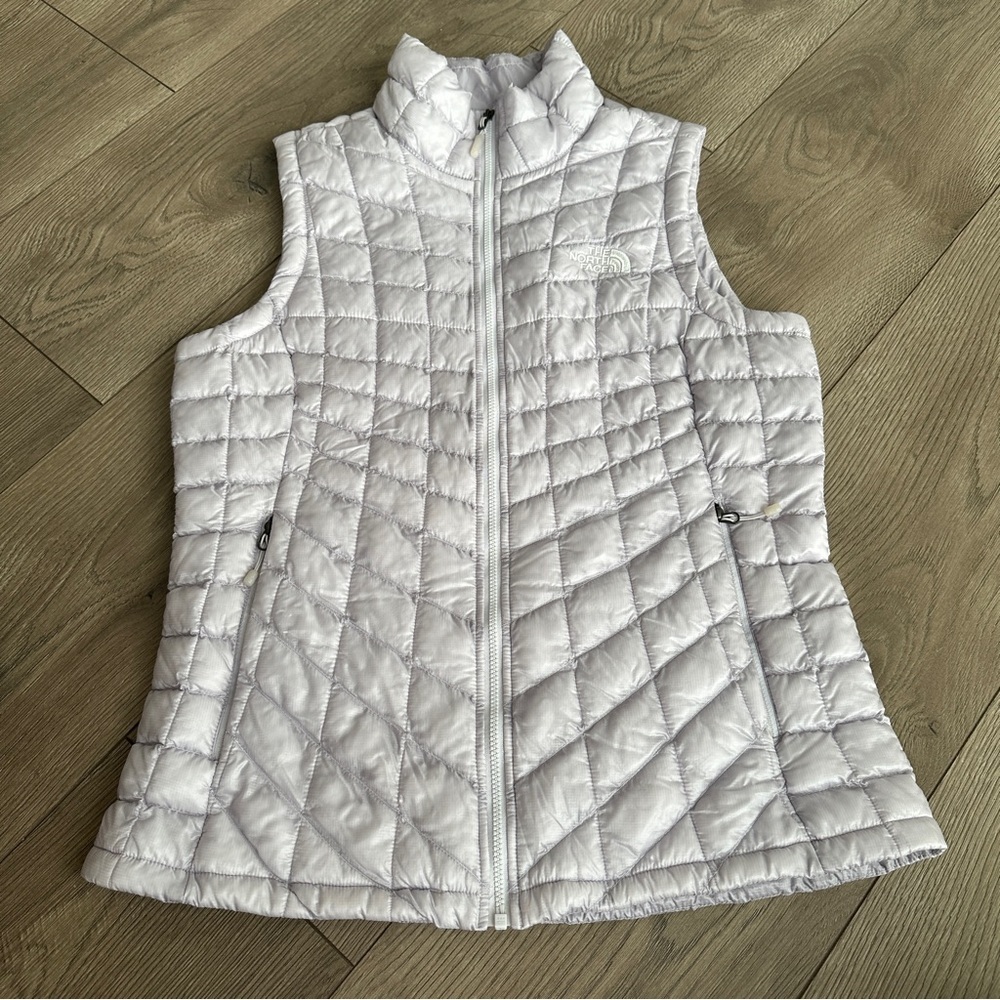 The North Face Women’s Thermoball Vest icy lavender size Small quilted puffer